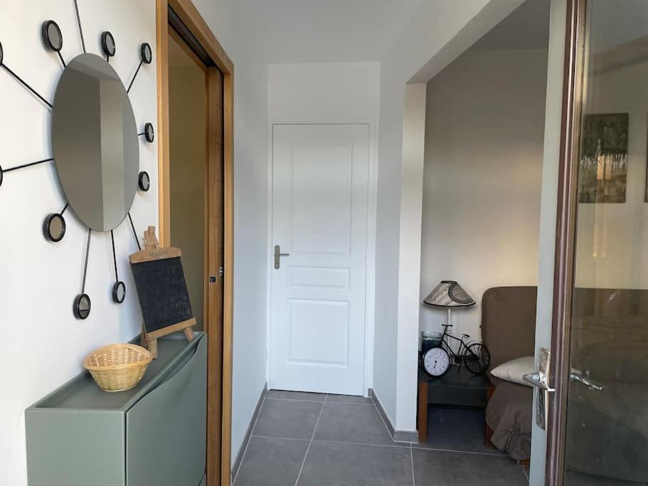 Apartamento Sur La Route Des Vignerons Courthézon Exterior foto